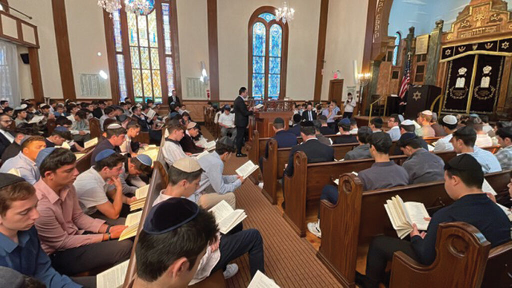 SELIHOT GEDOLAH AT THE MAGEN DAVID 67TH STREET SYNAGOGUE IMAGE